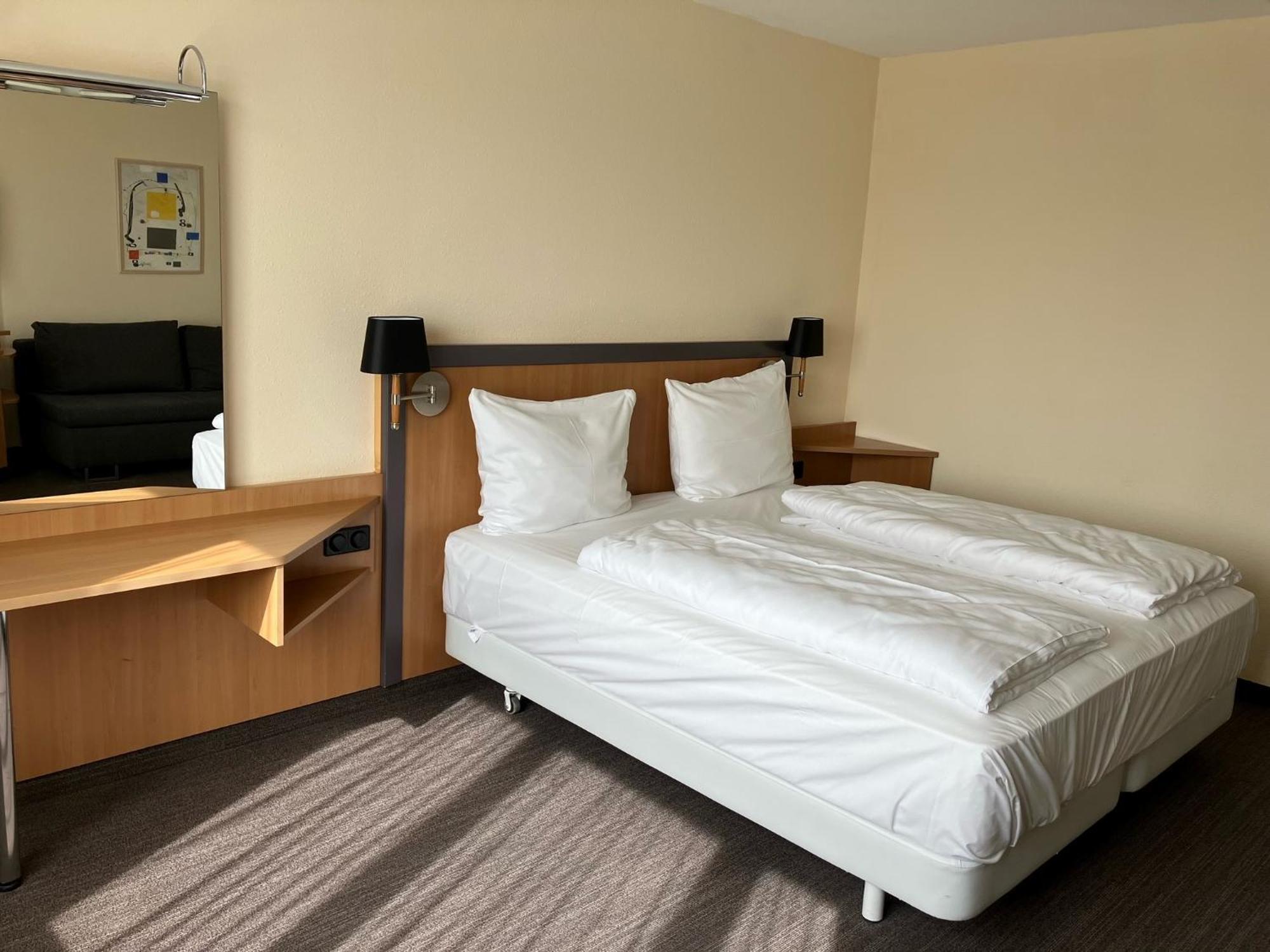 Sleepbeeone Airporthotel Frankfurt Morfelden 외부 사진