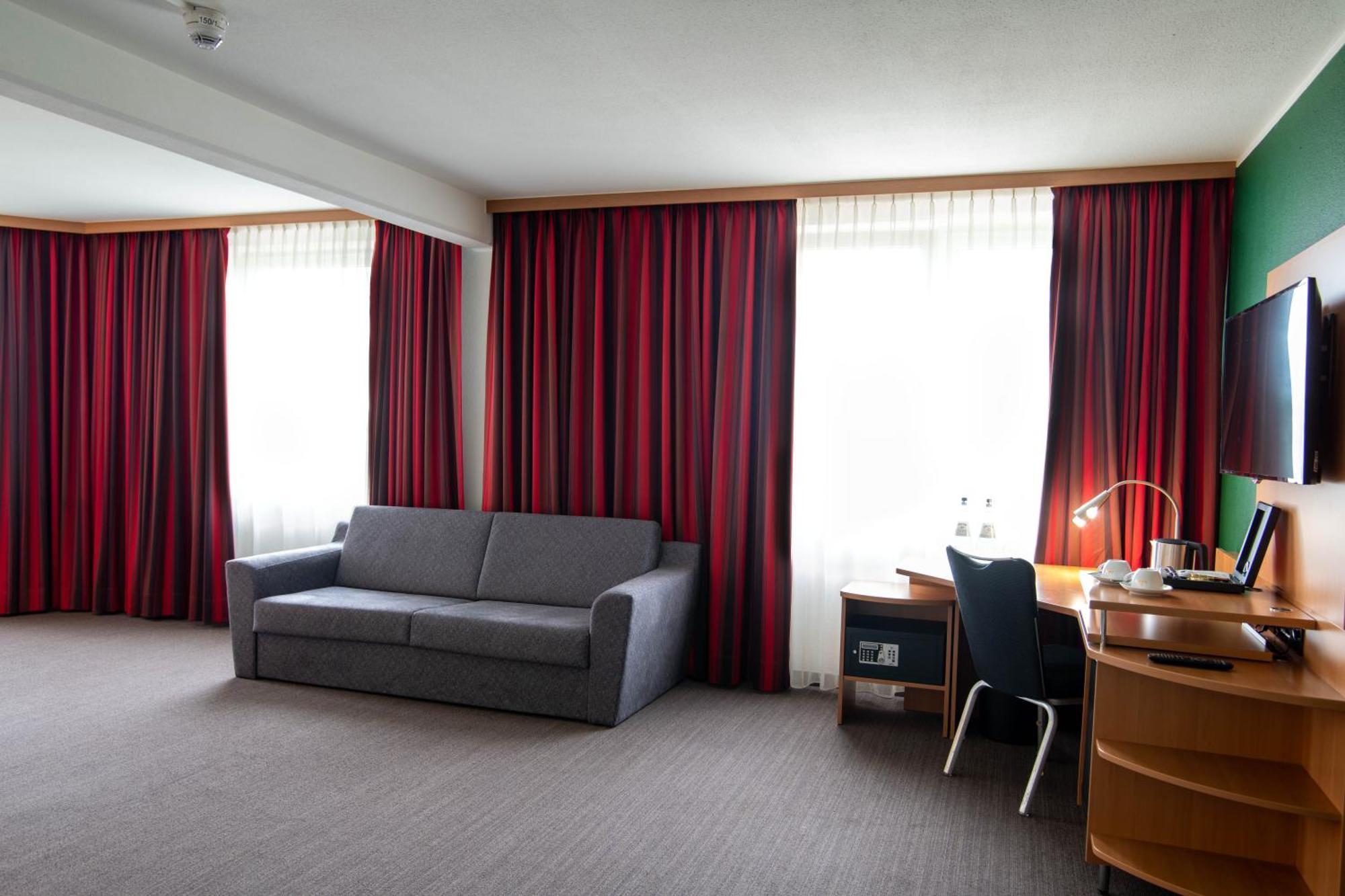 Best Western Conference Airporthotel Frankfurt Moerfelden 외부 사진